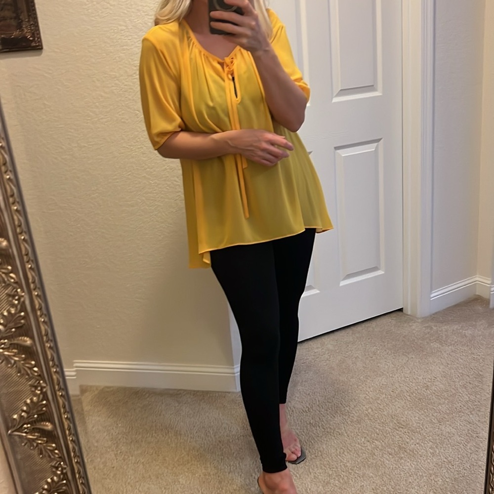 🌼Nicole by Nicole Miller🌼 vibrant yellow sheer top,size M - Picture 4 of 11